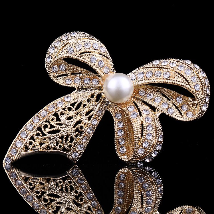 2021 Gold Brooches Pins Jewelry For Women Girl Gift Hot Sale Rhinestone Flower Brooch Shawl 2021 Gold Brooches Pins Jewelry For Women Girl Gift Hot Sale Rhinestone Flower Brooch Shawl
