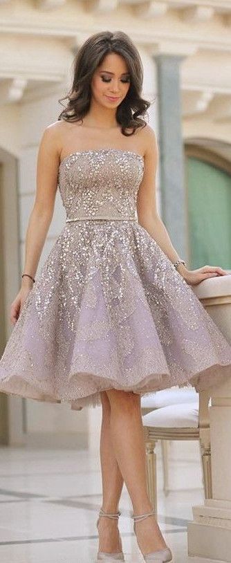 Compra Sin Tirantes 2016 Vestidos De Homecoming Elegante Con Lentejuelas De  Apliques Vestidos De Graduación De La Rodilla Con La Longitud De La Rodilla  Con El Vestido Formal De La Fiesta Formal