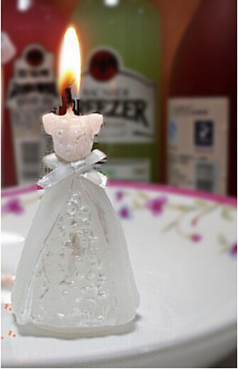 New White Bridal Wedding Dress Shape Candle Bougie Wedding Party Decor