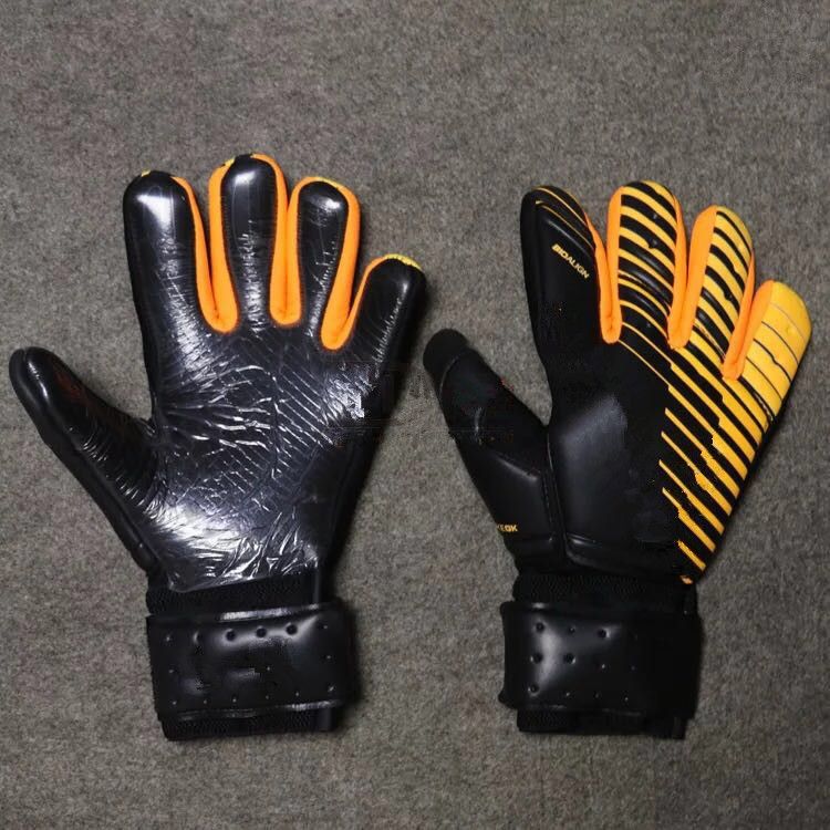 new nike soccer gloves