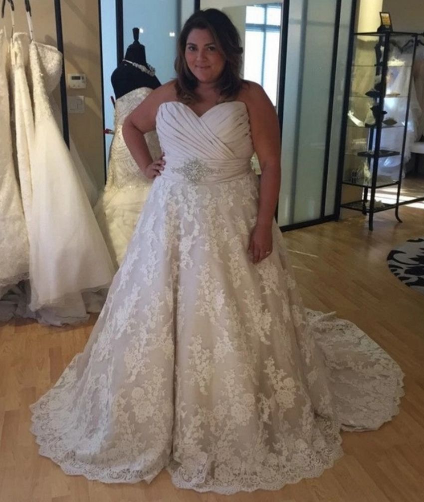 Plus Size Wedding Dress Ball Gown Ruched Sweetheart Empire Waist Button ...