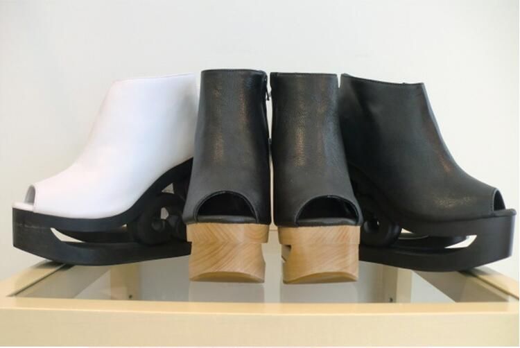 jeffrey campbell destructs platform boots