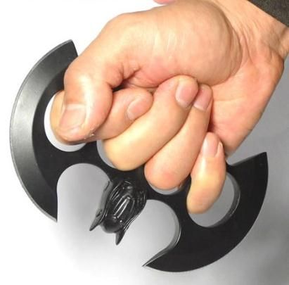 Best Quality 2016 New Arrival Bats STEEL BRASS KNUCKLES KNUCKLE Best Quality 2016 New Arrival Bats STEEL BRASS KNUCKLES KNUCKLE