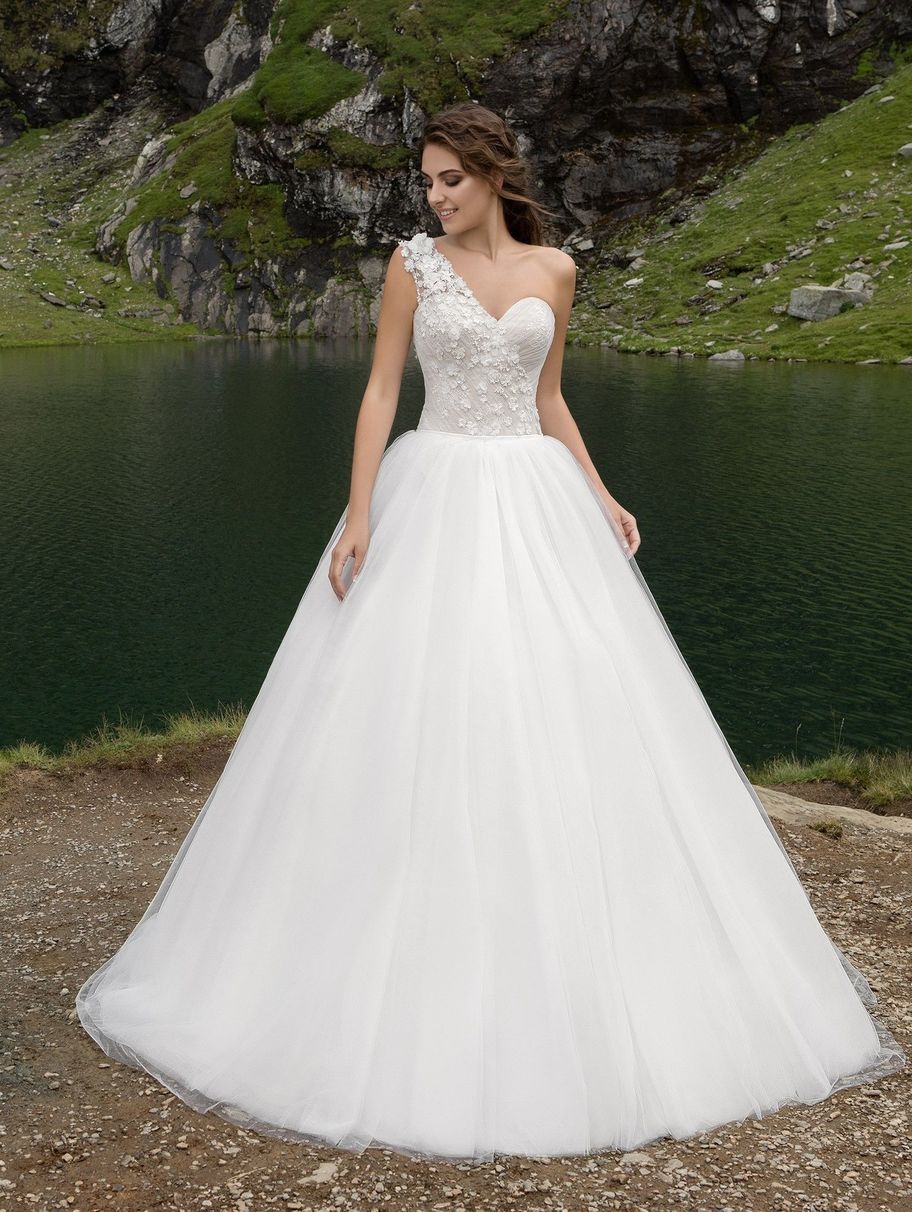 One Shoulder Vintage Wedding Dresses