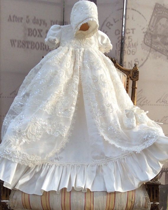 2021 Beaded Bling Christening Dresses With Lace