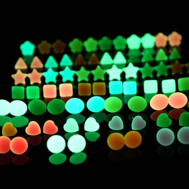 2018 high quality luminous ear nail luminous small geometric 2018 high quality luminous ear nail luminous small geometric accessory ear stud korean version of japanese stalls high grade accessories earrings ear stud