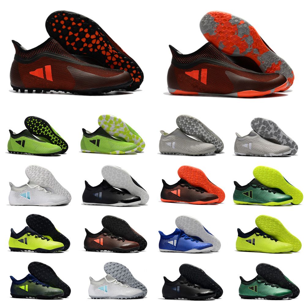 places that sell soccer cleats near me