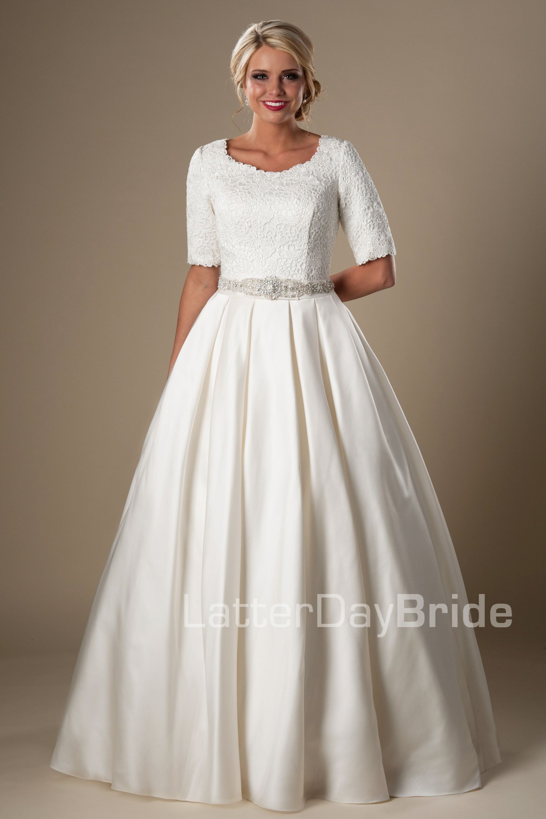 Modest Wedding Dresses with Sleeves