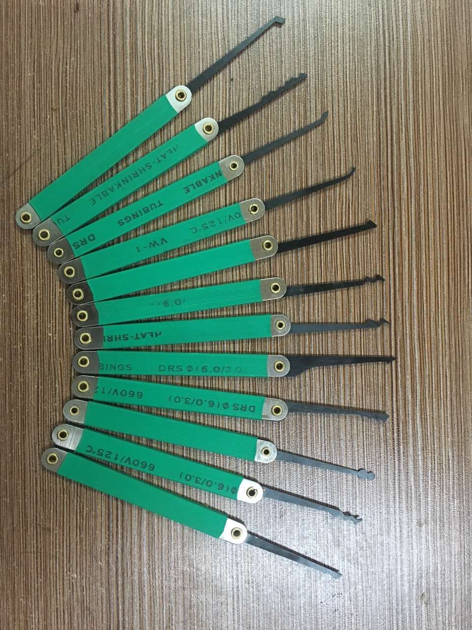 12 In 1 Stainless Steel Hook Lock Pick Set Locksmith Tool With Leather