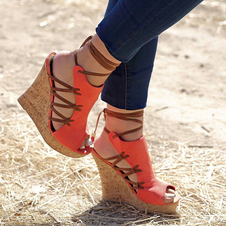 closed toe tie up wedges