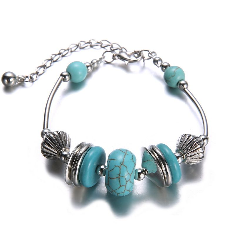 styling necklaces