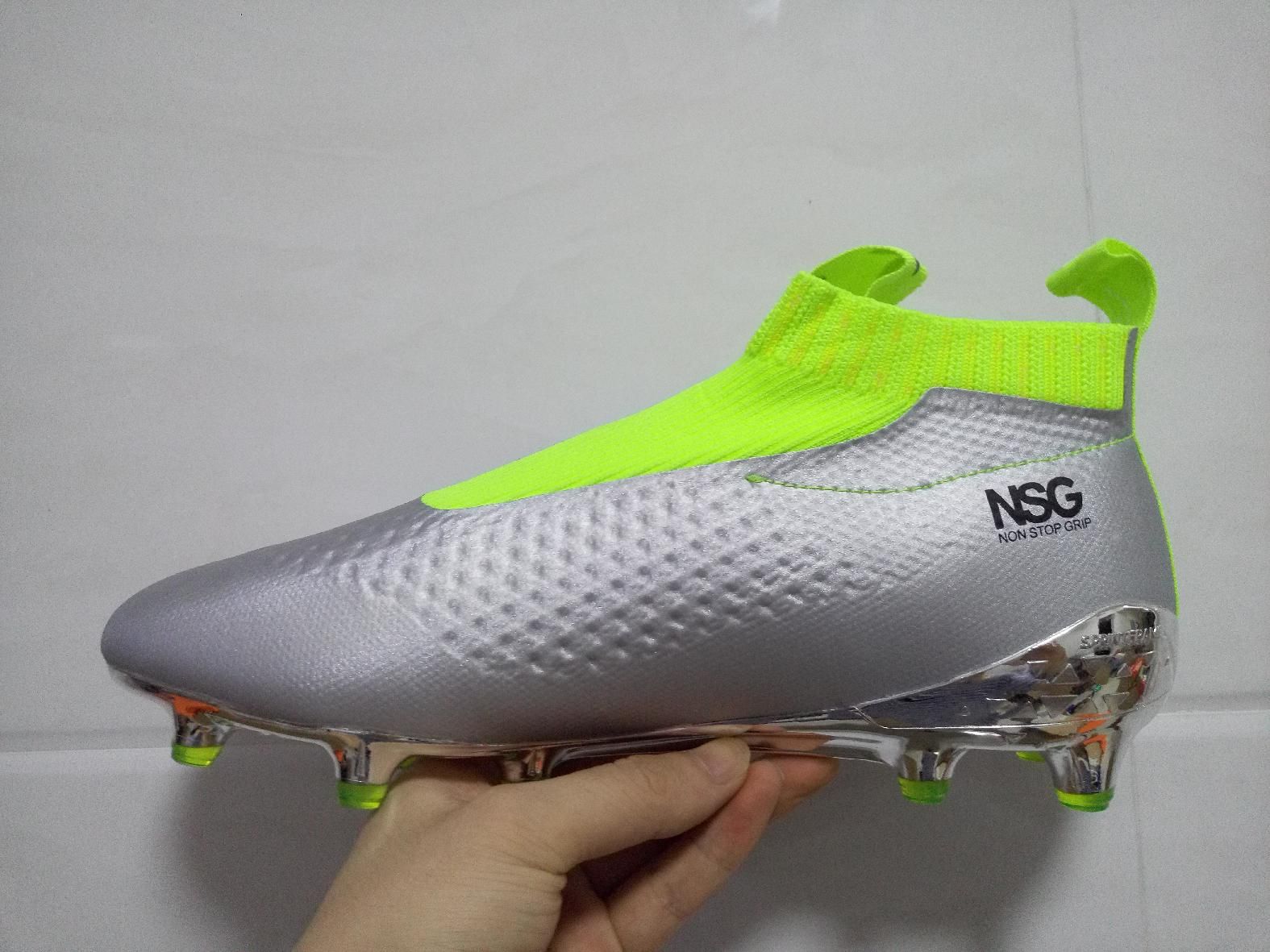 2019 Green Sliver High Tops Mens Sock Football Boots Soccer Shoes