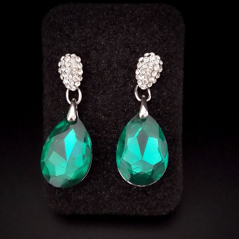 2018 Emerald Green Drop Earrings Korean Style Waterdrop Ba 216 2018 Emerald Green Drop Earrings Korean Style Waterdrop Ba 216 Silver Plated Rhinestones From Shirleyforyou 14 08 Dhgate Com