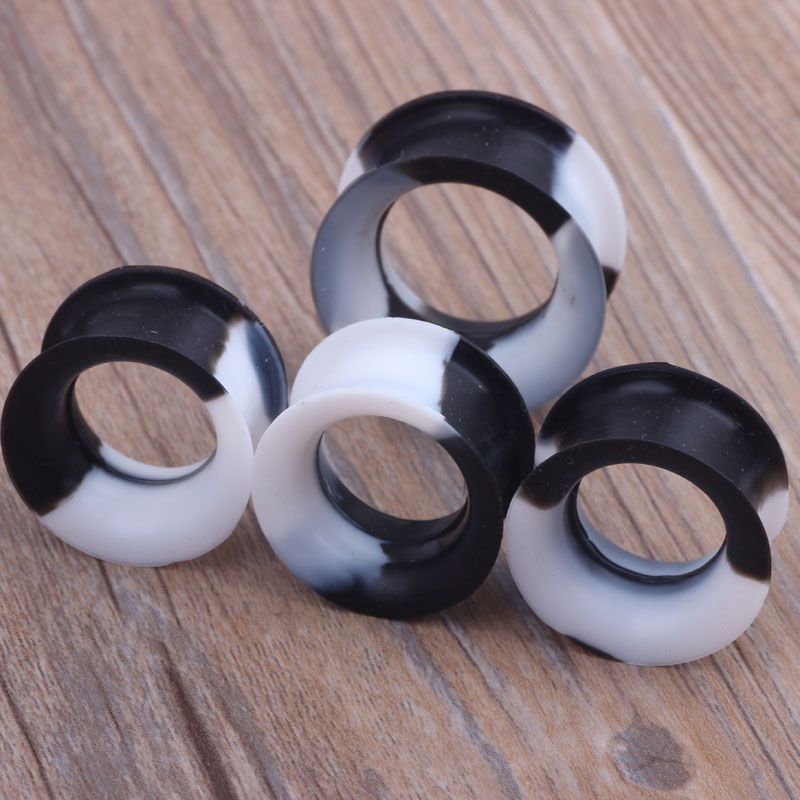2021 Soft Silicone Ear Gauges Black White Multicolor Flesh Tunnels