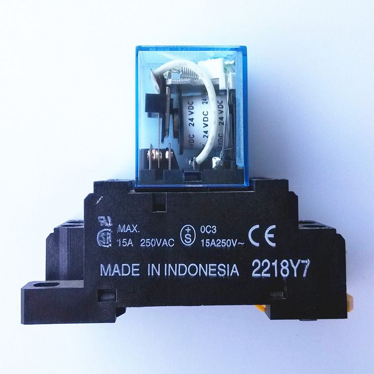 WANGCL DC 24V 8 Pin Mini Solenoid Relay DPDT Relay 2NO + 2NC With Plug