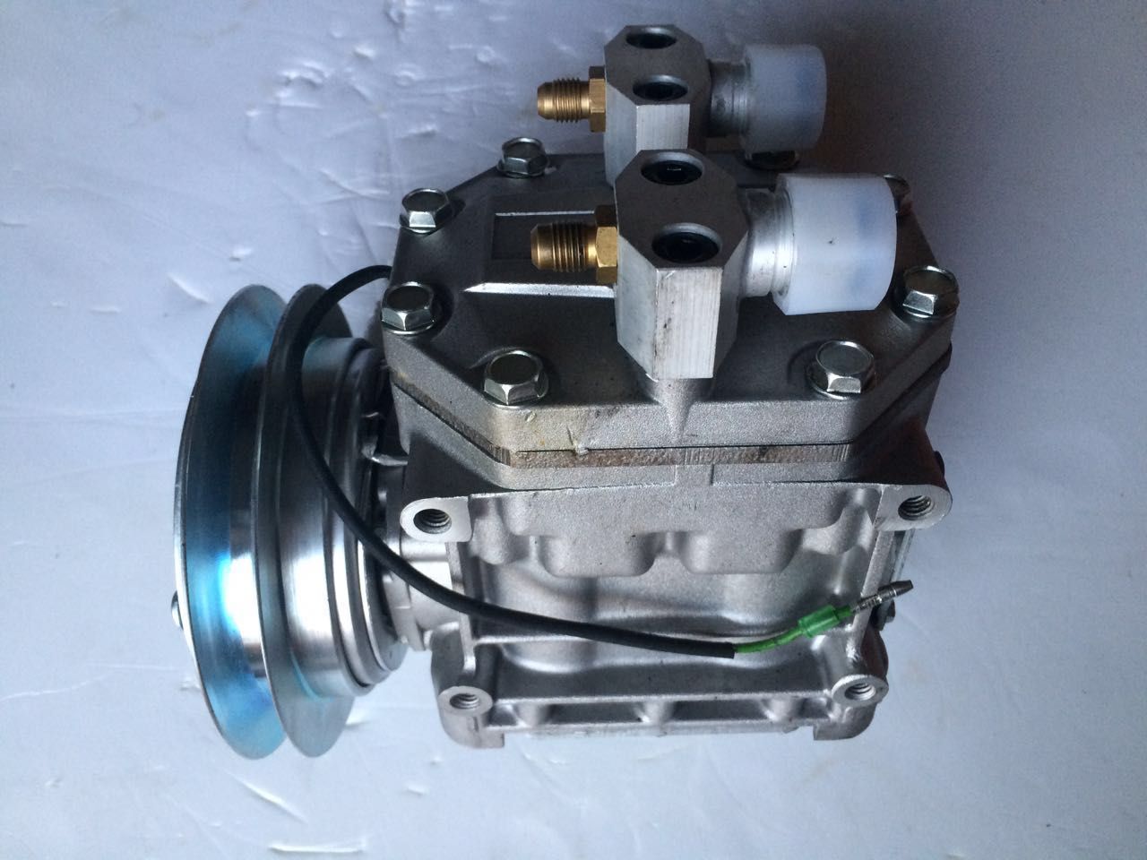 AUTO AC COMPRESSOR FOR MITSUBISHI Refrigerate Truck FREEZING TRUCK BUS Frozen Car 24v Shop