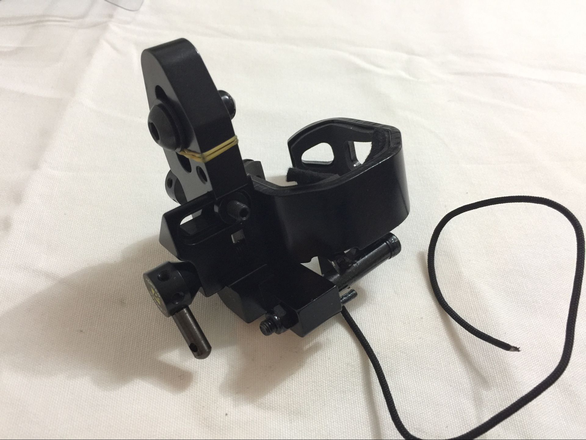 2021 1 Pk Archery Hunting NAP Apache Drop Away Arrow Rest Full