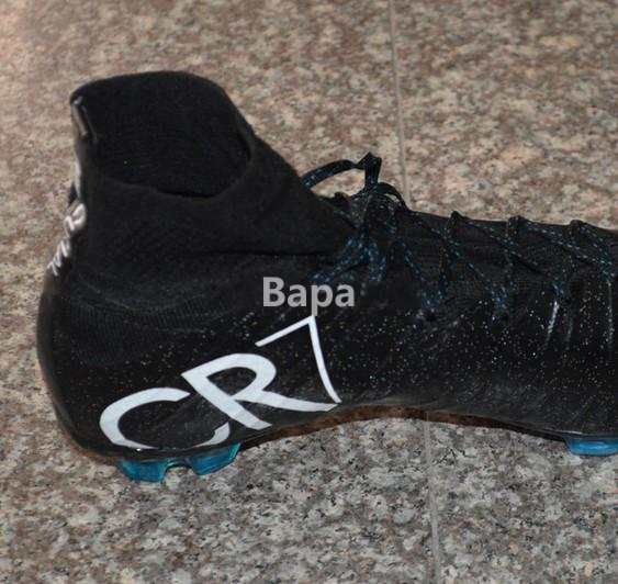 Compra 2016 Mejor Descuento CR7, Nuevas Botas 2016 Nuevas Ronaldo Botas  Negras, Botas De Fútbol, \u200b\u200bfútbol Calas, Hombres Zapatos De Fútbol  Zapatillas 39 45 Barato | Entrega Rápida Y Calidad | Es.Dhgate