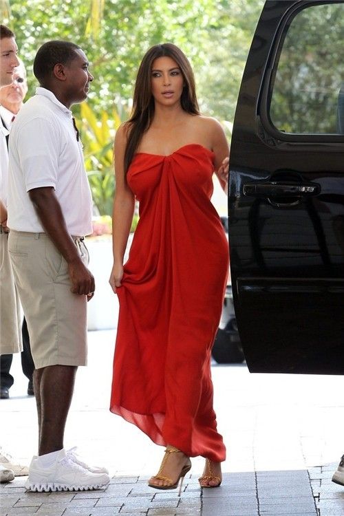 red dress kim kardashian