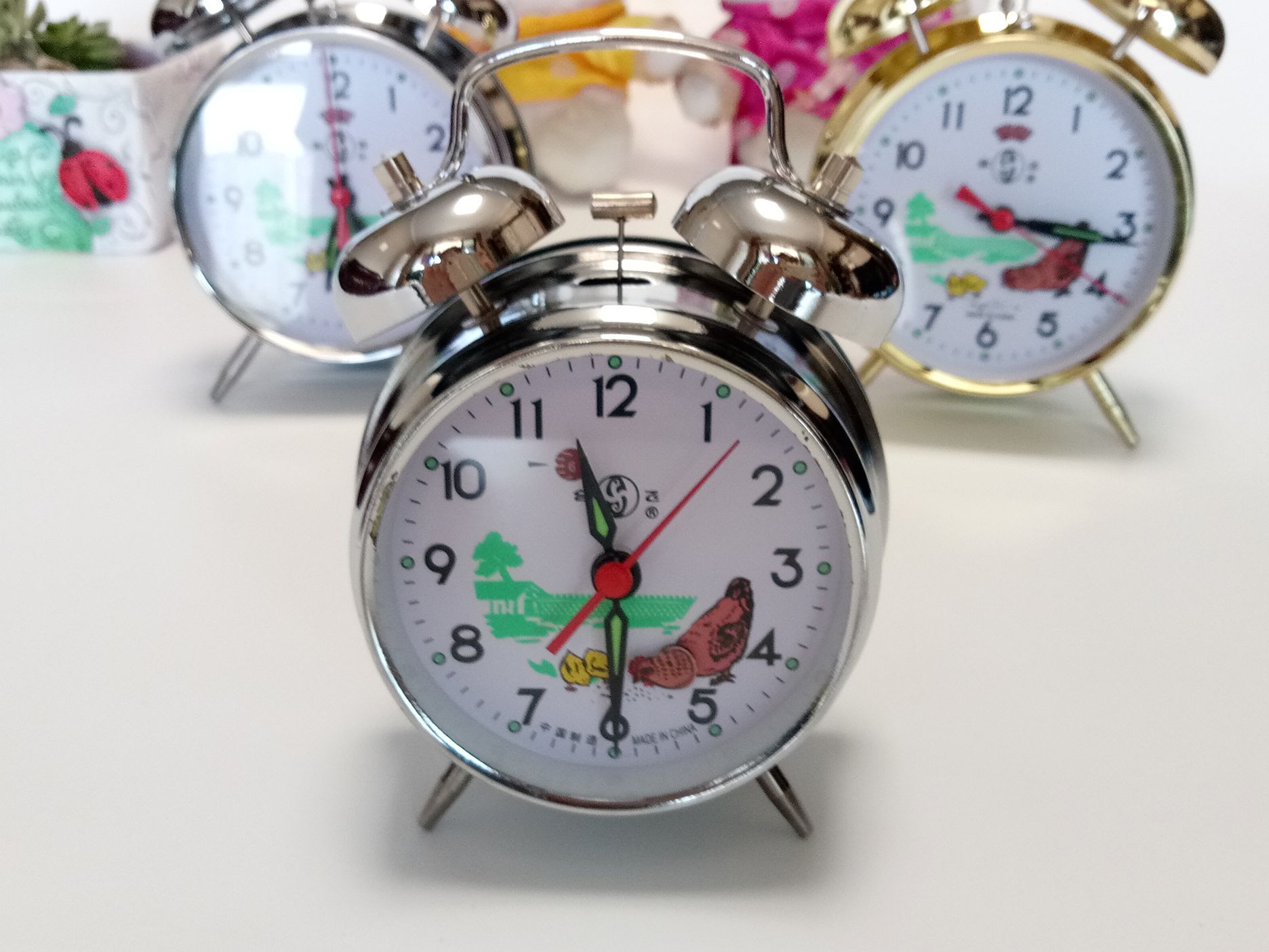 2019 Modern Mechanical Alarm Clock Manually Winding Silver Color Good
