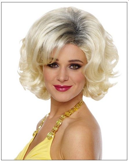 Acheter Vente Chaude Pas Cher Synthétique Synthétique Perruque Blonde Afro  Américain Pour Les Femmes Du Moyen Âge Naturel Court Perruques Frisées De  21,41 € Du Heyingjie19871010 | Fr.DHgate.Com