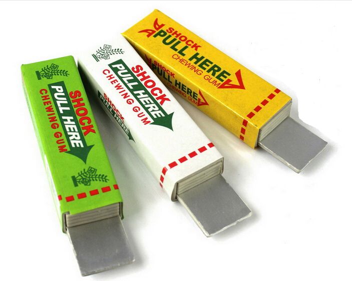 Scossa elettrica Chewing Gum Tricky Prank Gag divertente giocattolo Shock Amici di Halloween divertente pesce daprile horror giocattoli ingannevoli misti Regali di colore giocattolo vacanze Scossa elettrica Chewing Gum Tricky Prank Gag divertente giocattolo Shock Amici di Halloween divertente pesce daprile horror giocattoli ingannevoli misti Regali di colore giocattolo vacanze