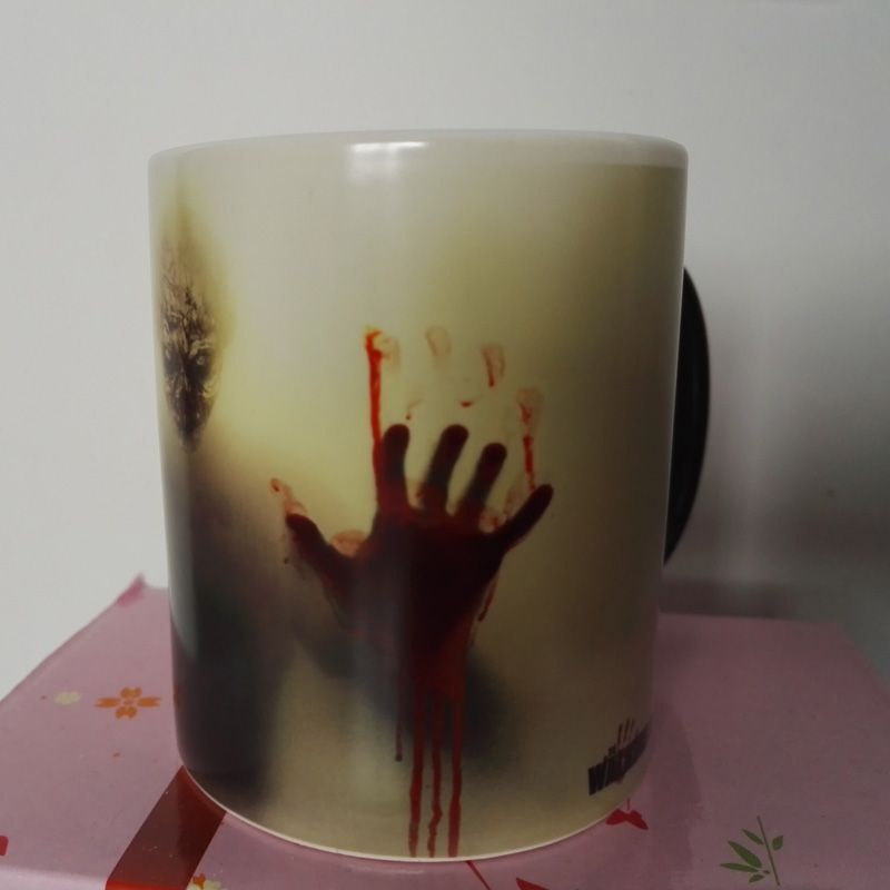 newest design zombie magic color changing coffee mug tea cups printing with walking dead bloody hands and head picture wholesale coffee mugs wholesale mugs