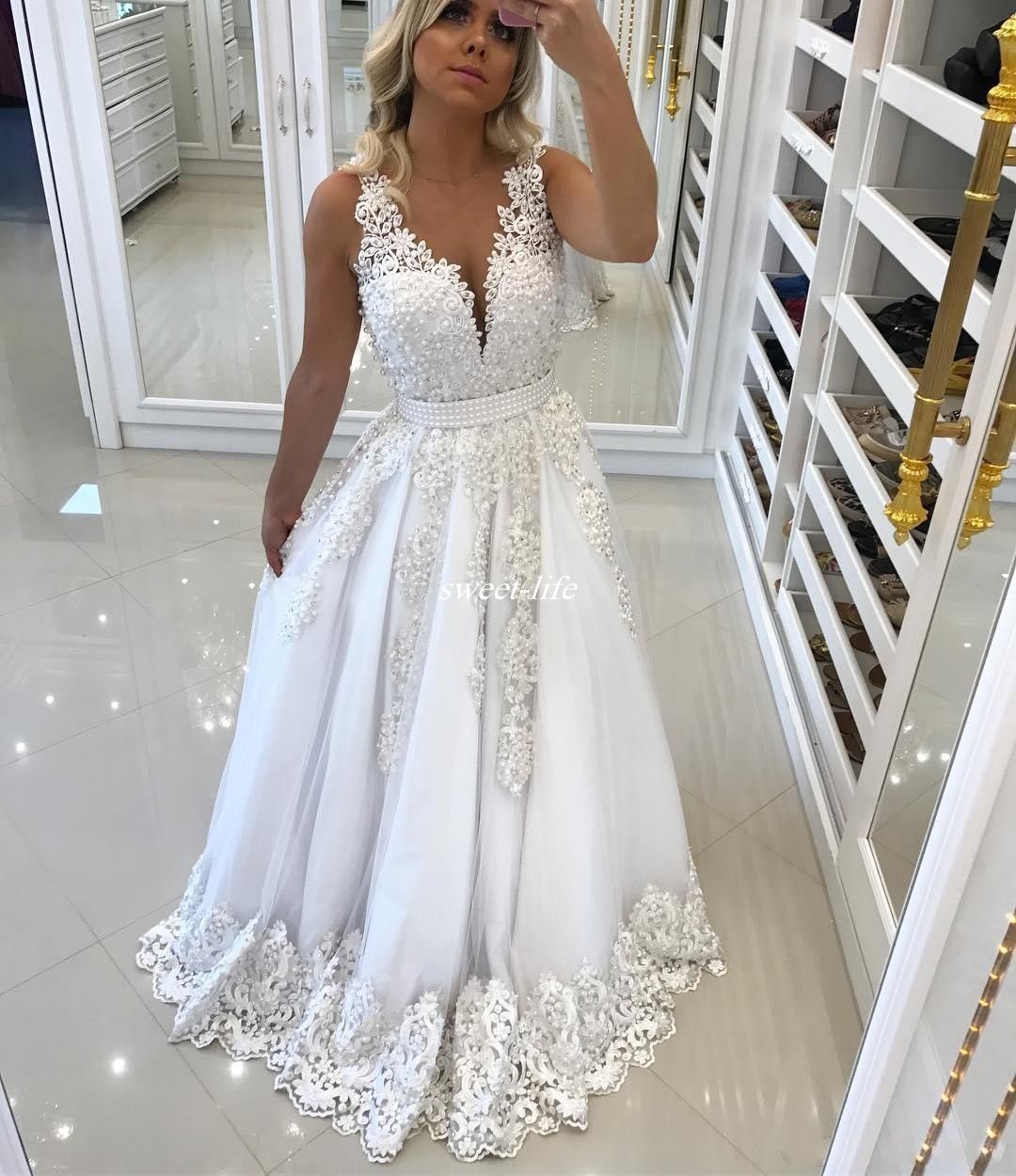 Großhandel Weiße Abendkleider Recepition Bow Backless 12 Spitze Appliques Sexy V Ausschnitt Abendkleid Perlen Formale Party Kleider Von Sweet Life, Großhandel Weiße Abendkleider Recepition Bow Backless 12 Spitze Appliques Sexy V Ausschnitt Abendkleid Perlen Formale Party Kleider Von Sweet Life,