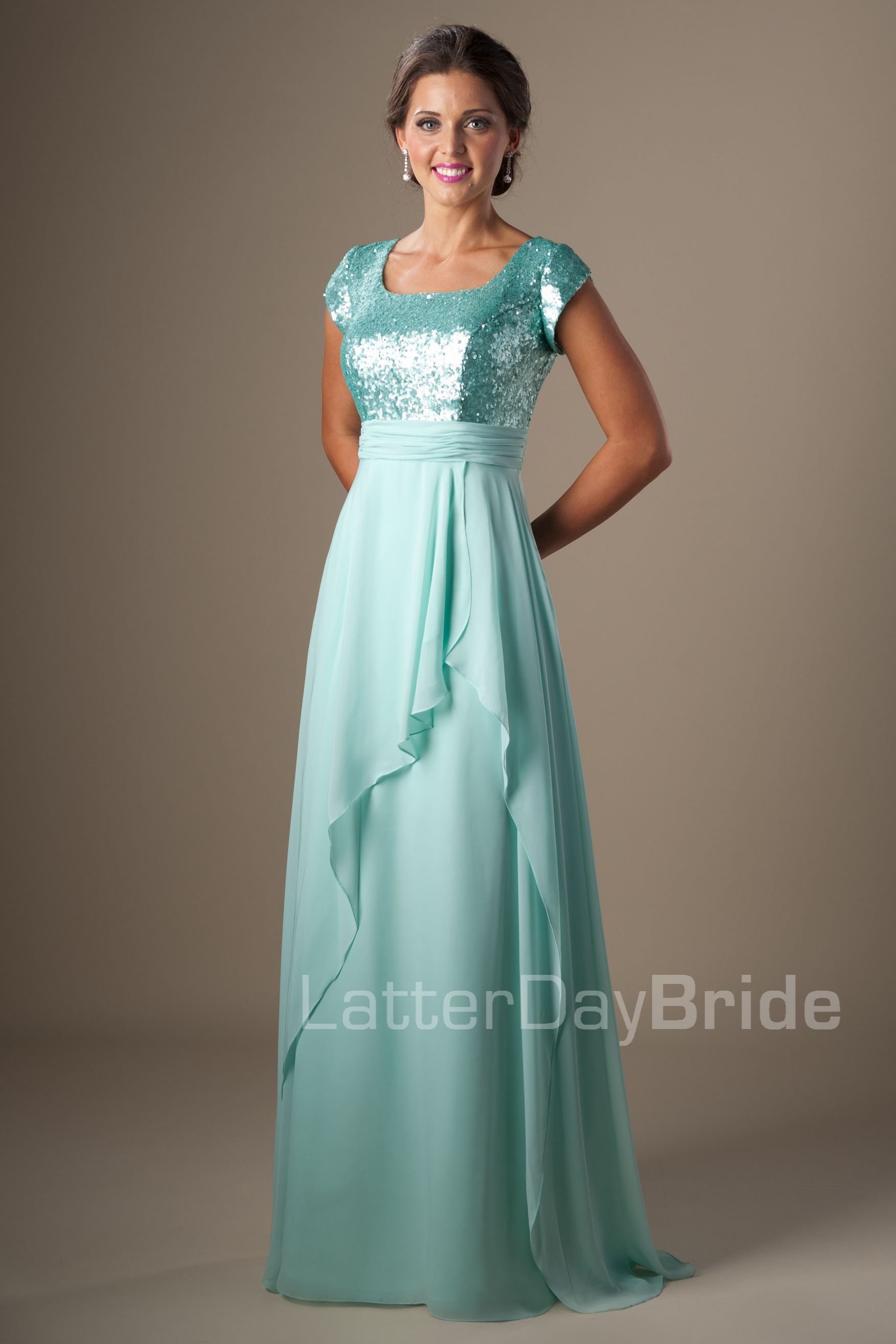 Mint Sequins Chiffon Modest Bridesmaid Dresses Short Sleeves Long