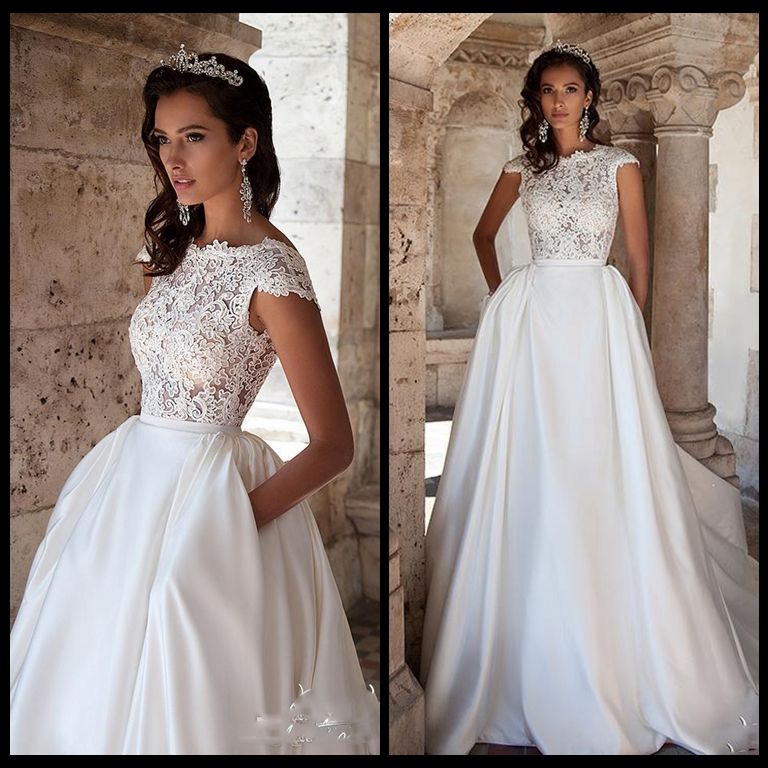 White Dress With Pockets And Sleeves 