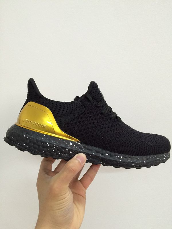 ultra boost schwarz gold