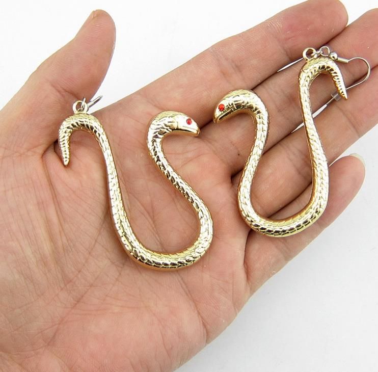 boa hancock snake earrings
