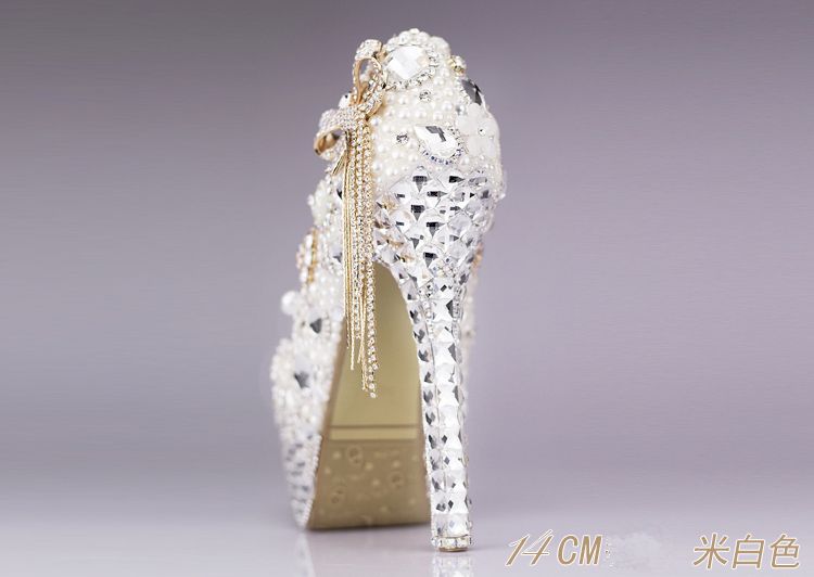 Ny 2021 Lyxiga bröllopskor Glitter Sequins Pearl Bow Formell Party Mousserande Singel Diamond Bridal High Heel Shoes EM01432