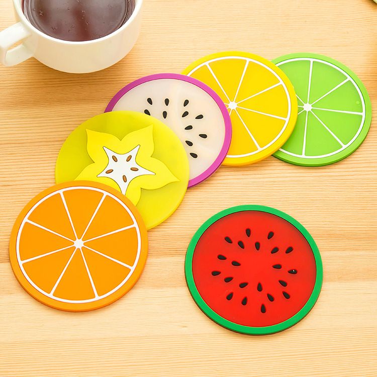 Envío libre de DHL Color de jalea de fruta de silicona antideslizante Kawaii Cup Mat Mug Dish Bowl Posavasos Posavasos Accesorios de cocina Base decoración