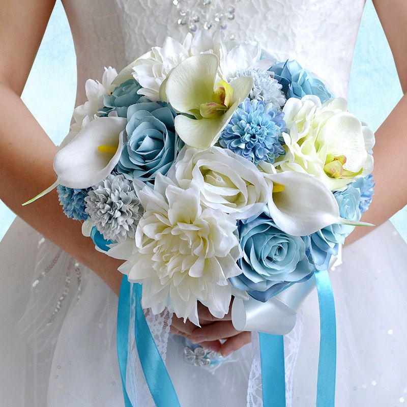 cream and blue wedding bouquets