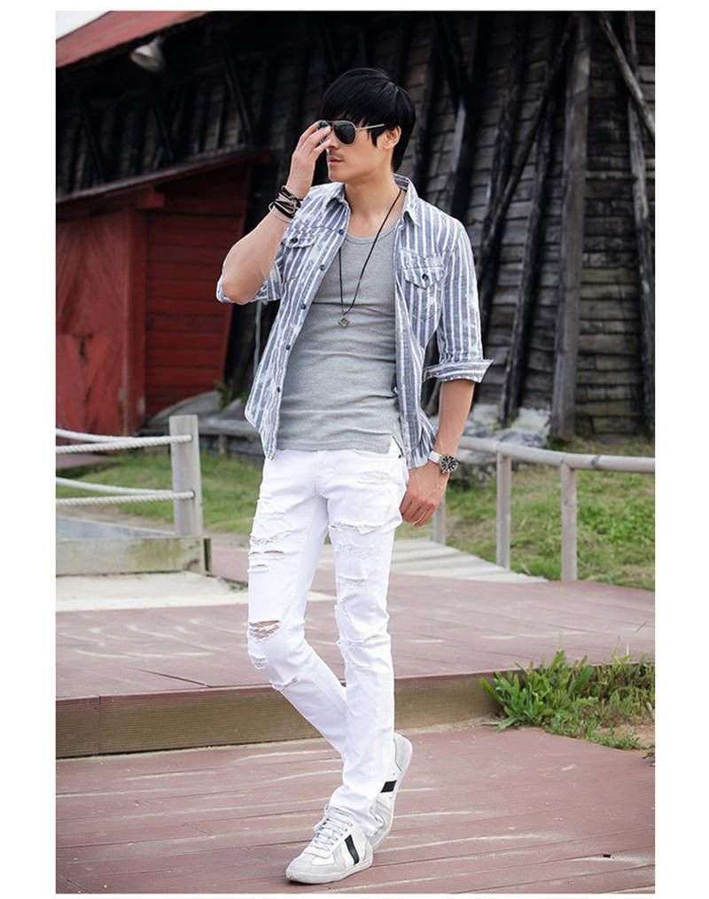 white ripped jeans mens outfit