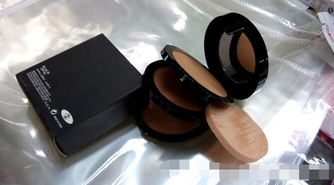 New Black Opal Lightful Compact Three Layers Of Powder Two Layers Dry