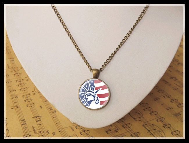American flag art photo Pendane Necklace The Statue of Liberty charm jewelry bronze Cabochon rounded glass USA jewelry T1014
