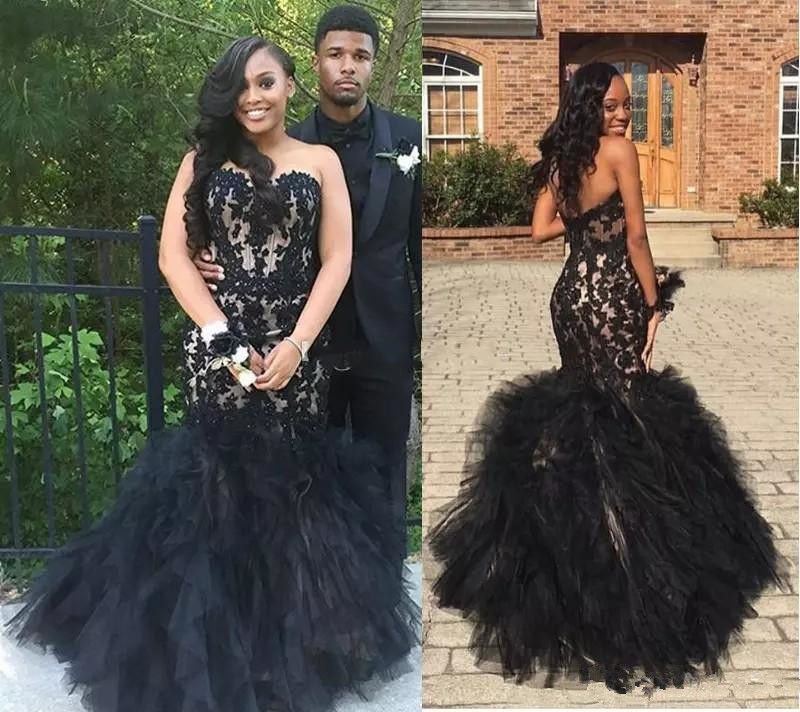 Black Appliqued Lace Prom Dresses 2019 