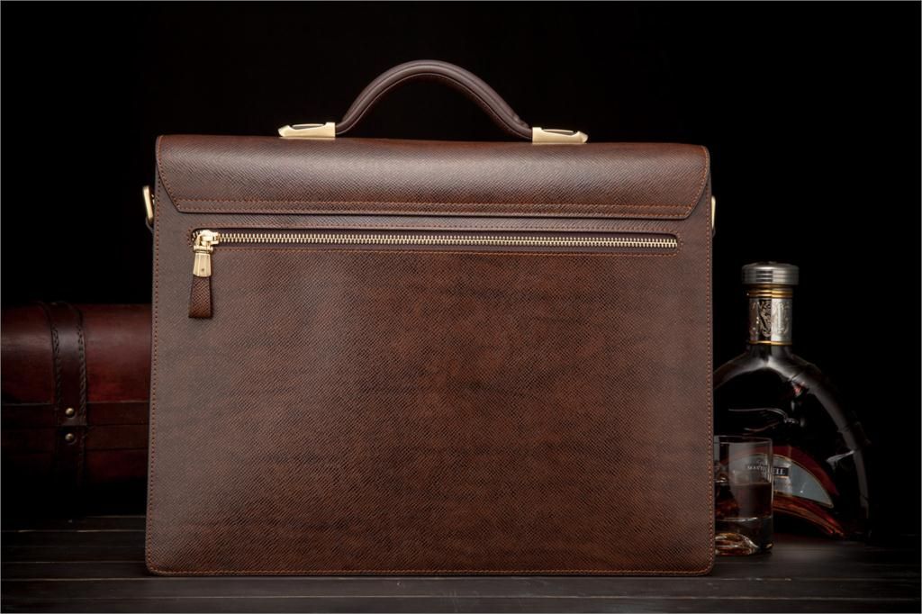 Compre YINTE Maleta Dos Homens De Couro Marrom Saco Advogado Maleta De  Negócios Dos Homens Bolsa Mensageiro Attache Case Totes Portfólio T8277 3  Barato | Entrega Rápida E Qualidade | Pt.Dhgate