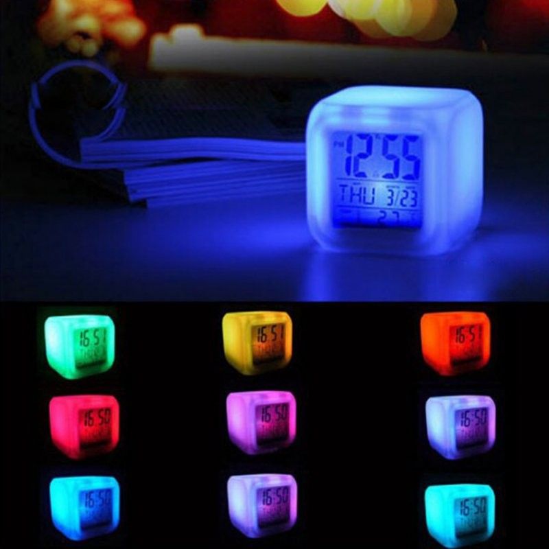 Değişen Dijital LCD Çalar Saat Termometre Tarih Saat Gece Işık 7 LED Renk için Ücretsiz Nakliye