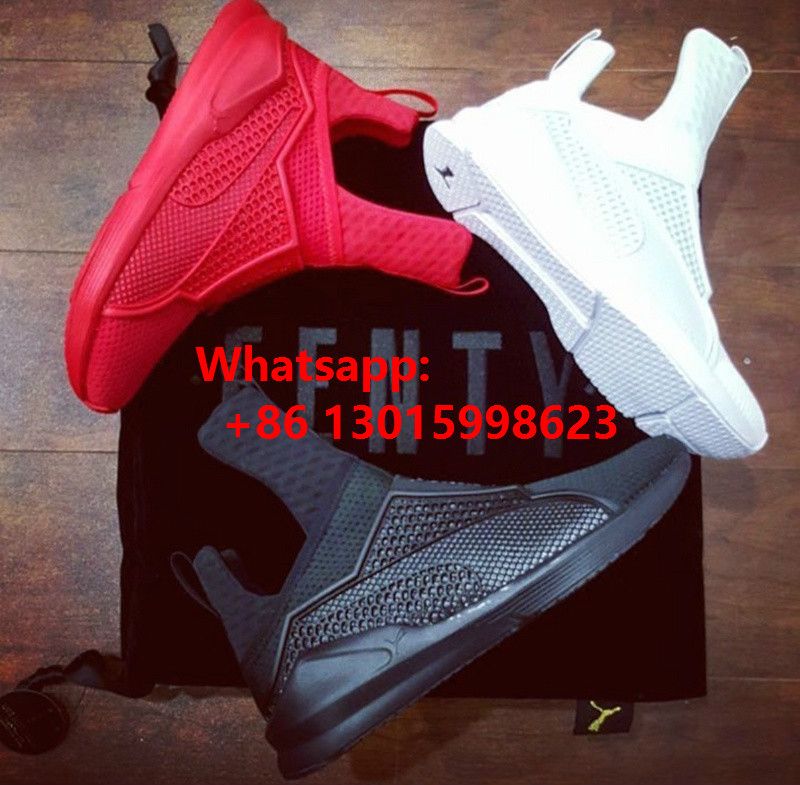 skechers lightweight womens trainers