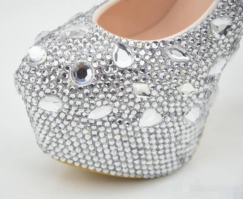 Großhandel Glitter Hochzeit Schuhe 2019 Kristalle Perlen Brautschuhe Pumps Hochzeit Hochzeitschuhe Schuhe Schimmer