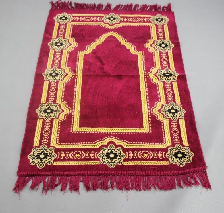 Wholesale Wool Jacquard 110cm X 70cm Prayer Rug Muslims Use Prayer Mat