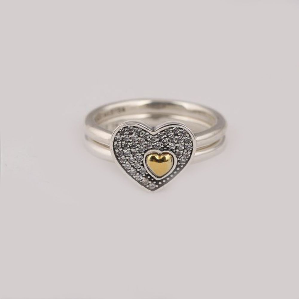Shimmering Puzzle Heart Frame Ring 