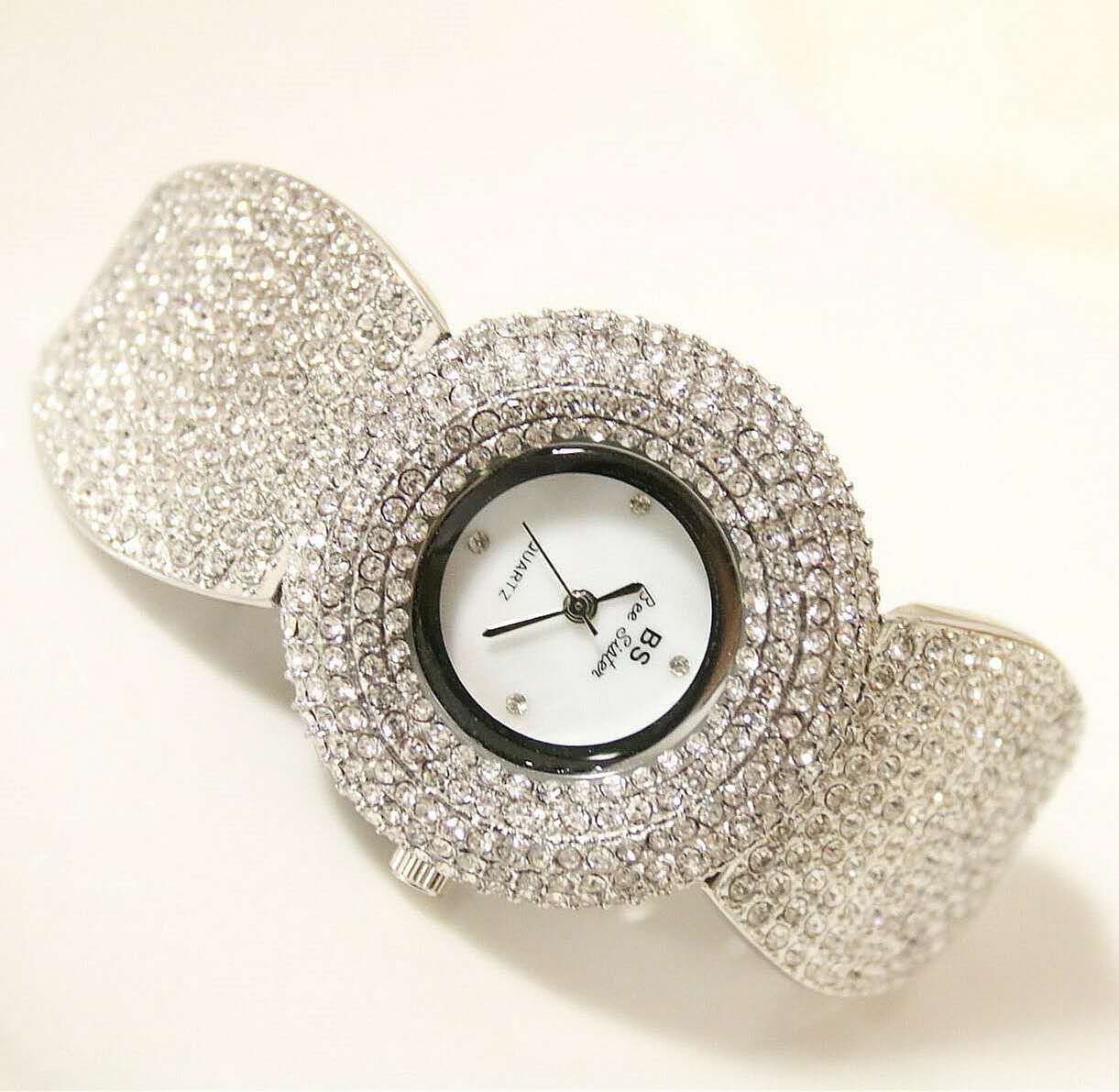 2016 Gold Silver Crystal Fashion Brand New Diamond Women Rhinestone Watches Women Dress Watches Ladies Quartz Watches Drop Ship Gold Watches Expensive Watches From Mamimi 31 09 Dhgate Com