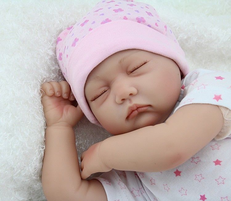 lifelike baby dolls that open and close eyes