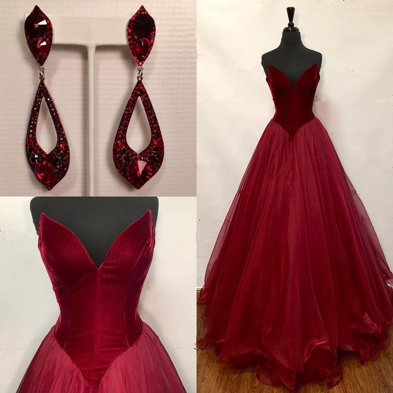 Dark Red Tulle Velvet Quinceanera Dresses V Neck Sleeveless Ball Gown