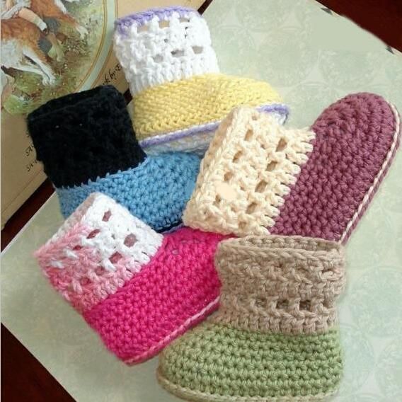 sapatinho de criança de crochê