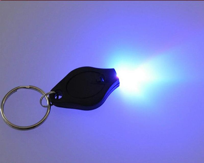 Preto raios ultravioletas mini Lanternas UV luz Detector de Dinheiro LED Chaveiro Luzes multicolor pequeno presente transporte rápido